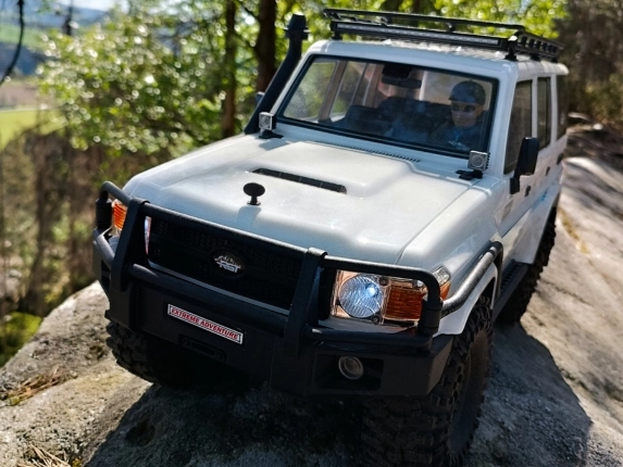 RC auto RGT Rescuer 1:10